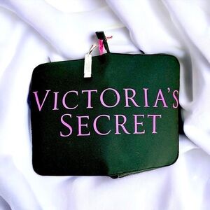 NWT Victoria's Secret Striped Packable Convertible Travel Weekender Bag